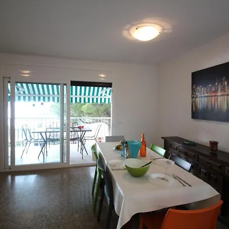 Global Immo 4073 El Corsario Apartman Roses