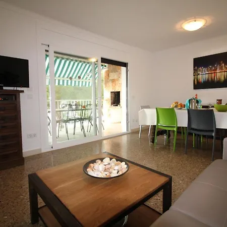 Global Immo 4073 El Corsario Apartman *